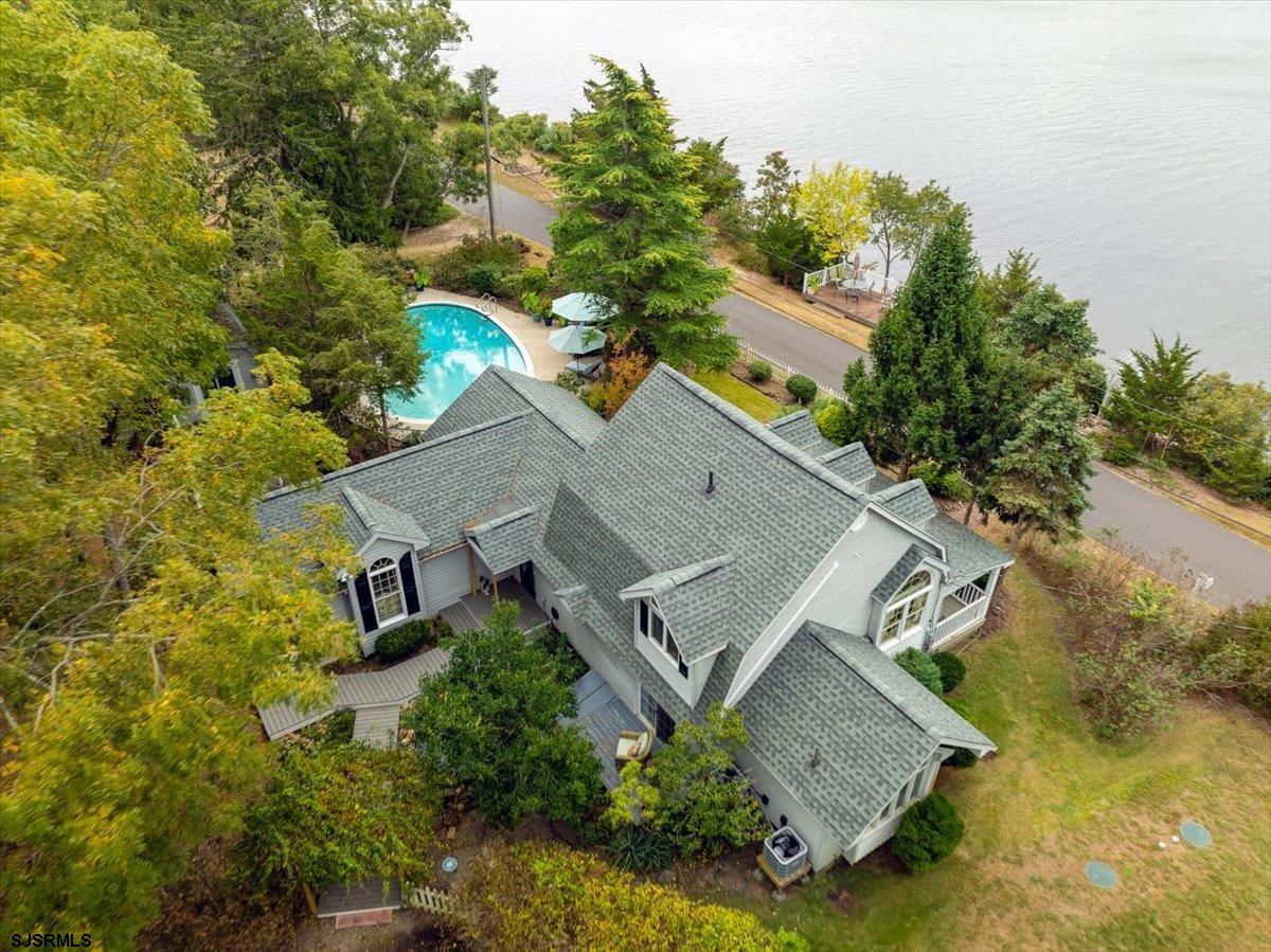 2193 River Road