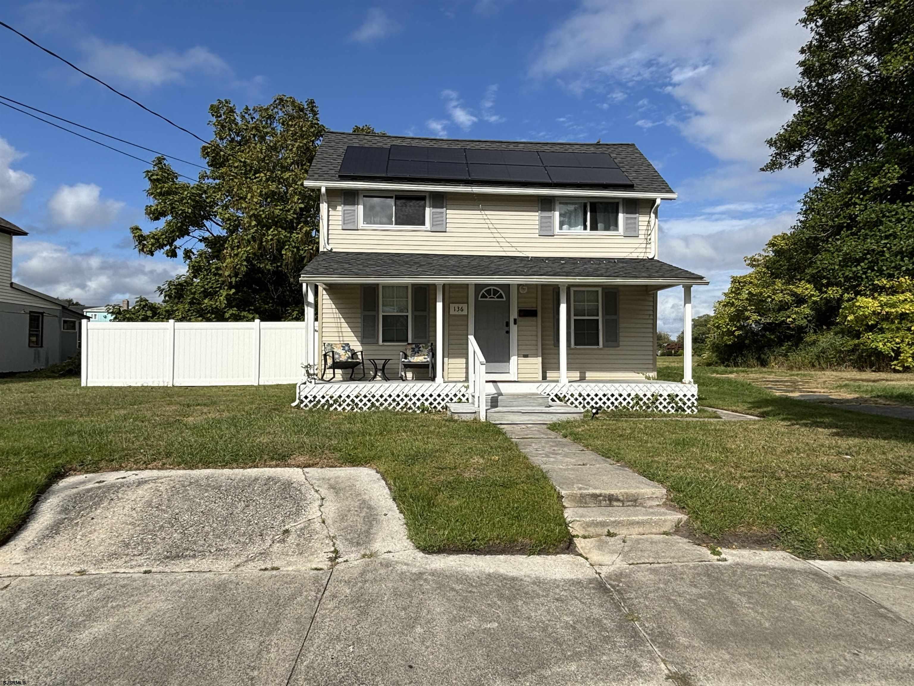 136 E Bayview Ave