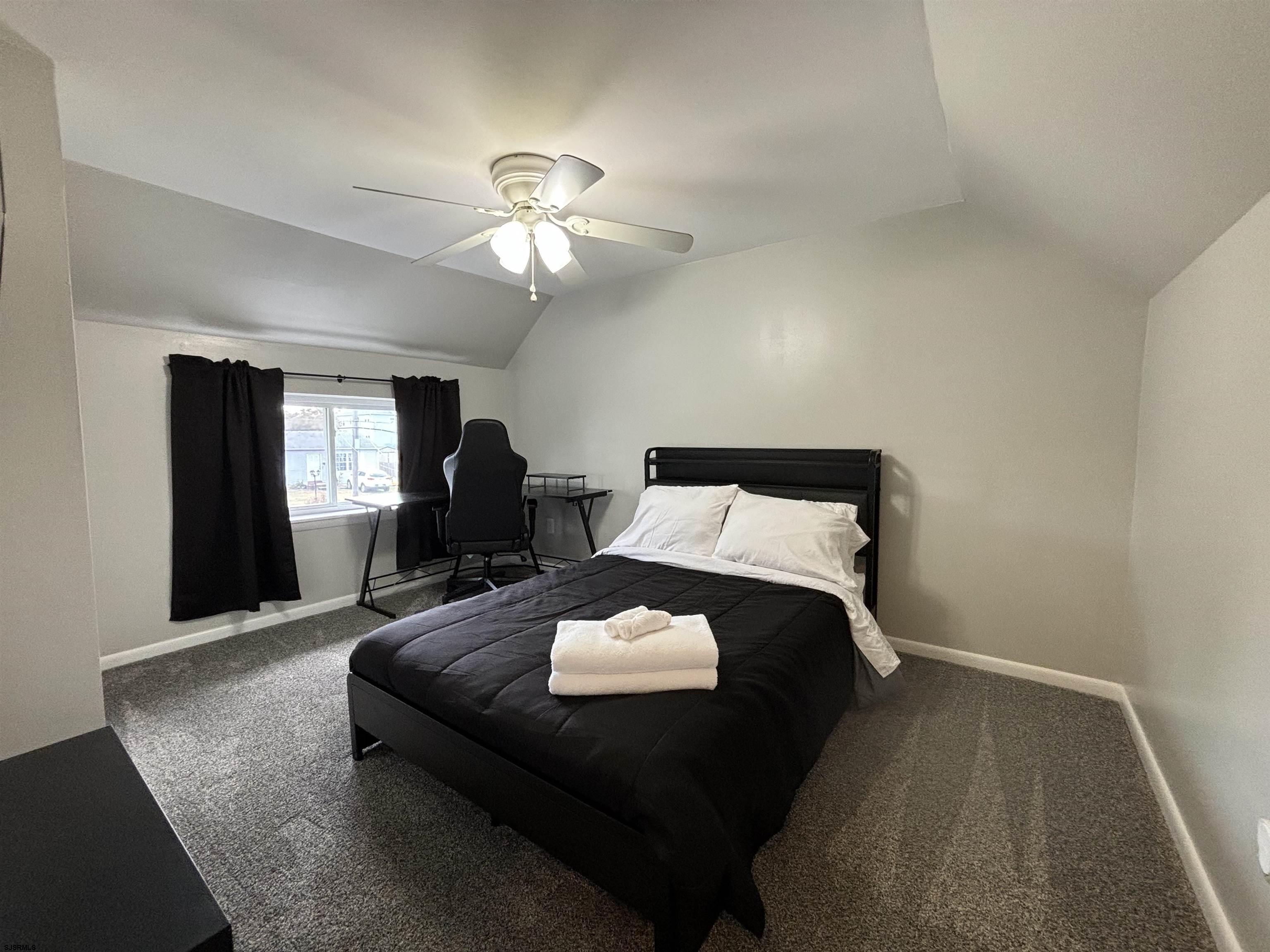 136 E Bayview Ave