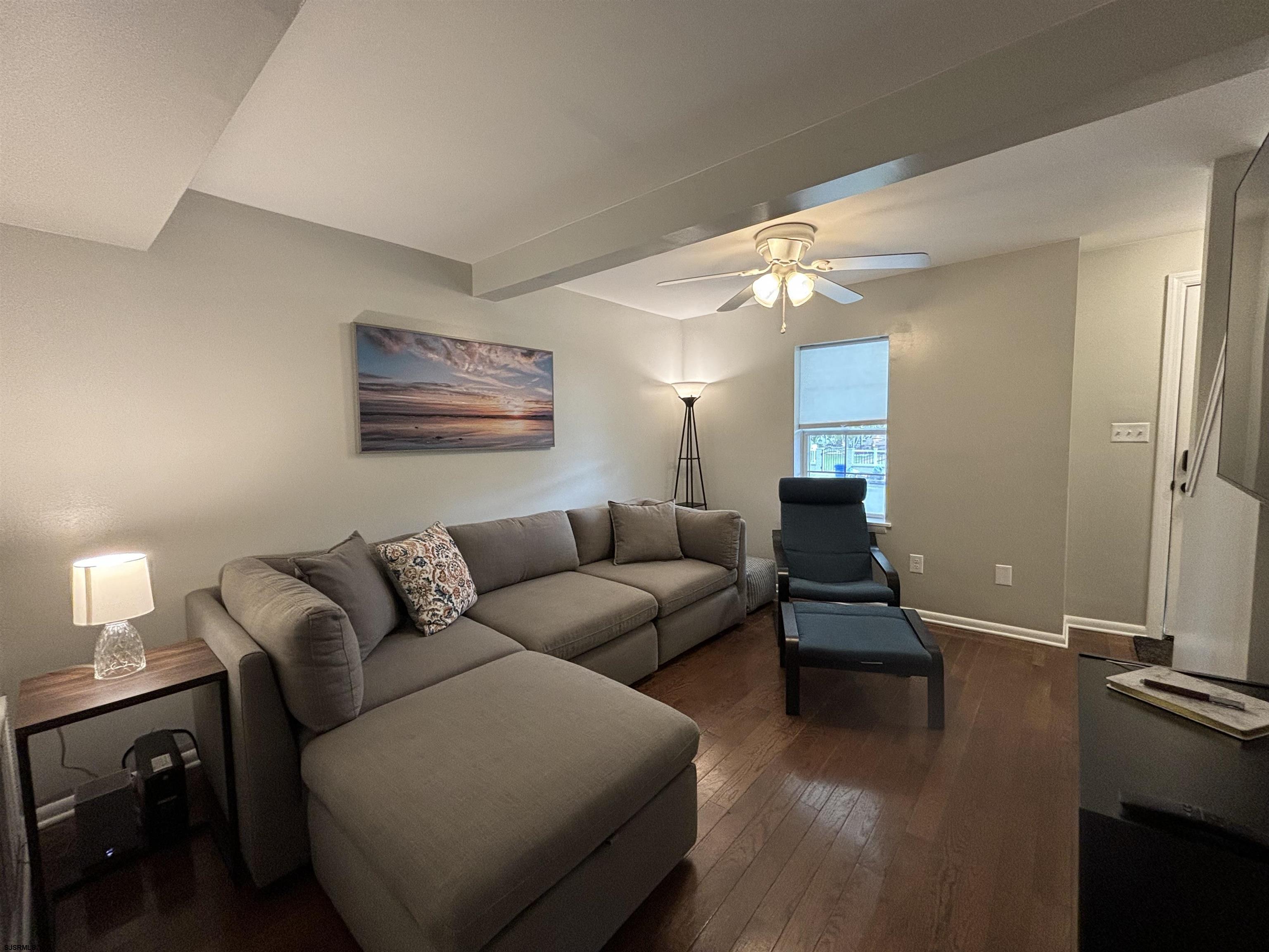 136 E Bayview Ave