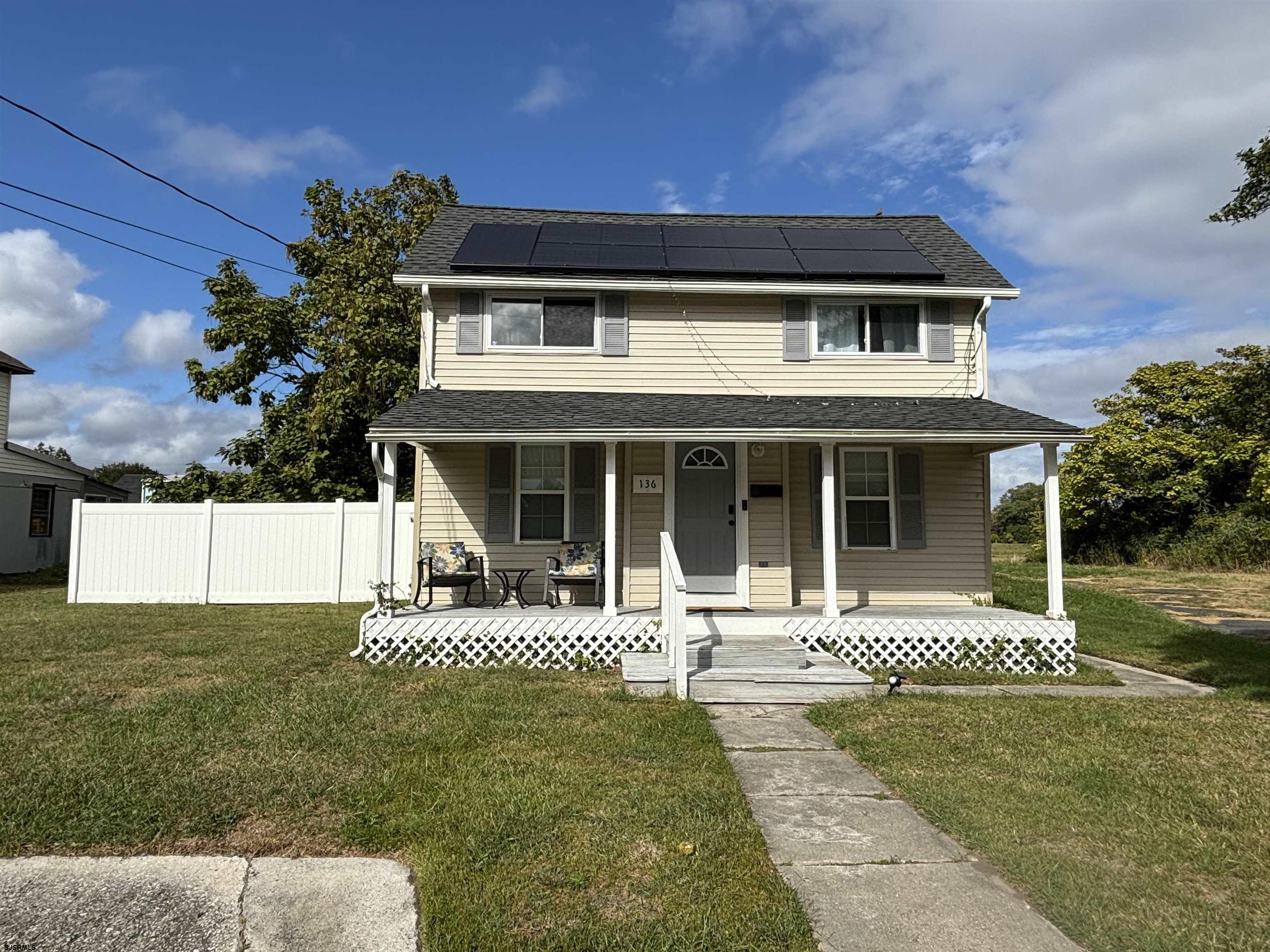136 E Bayview Ave