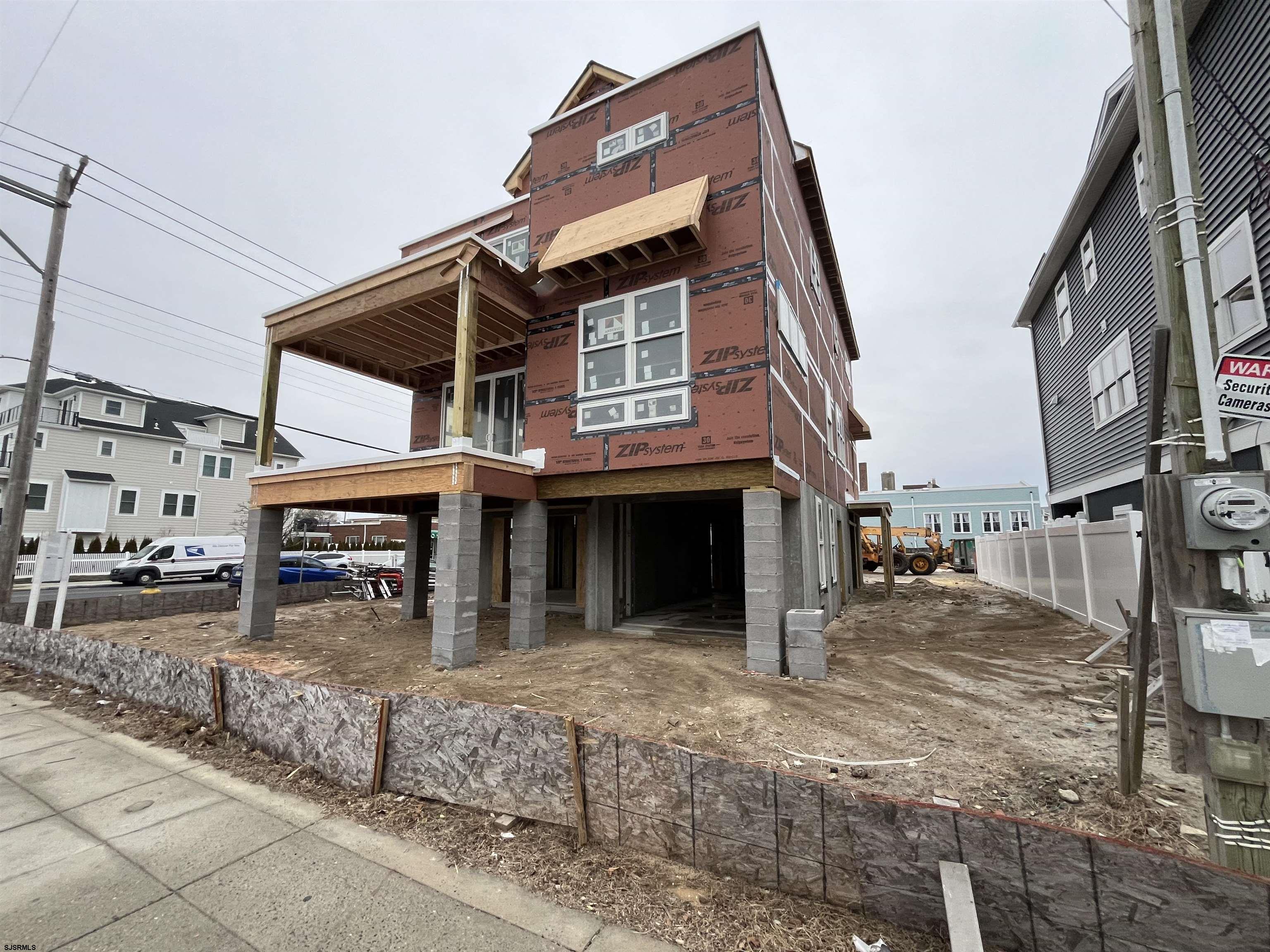 1 S Portland Ave