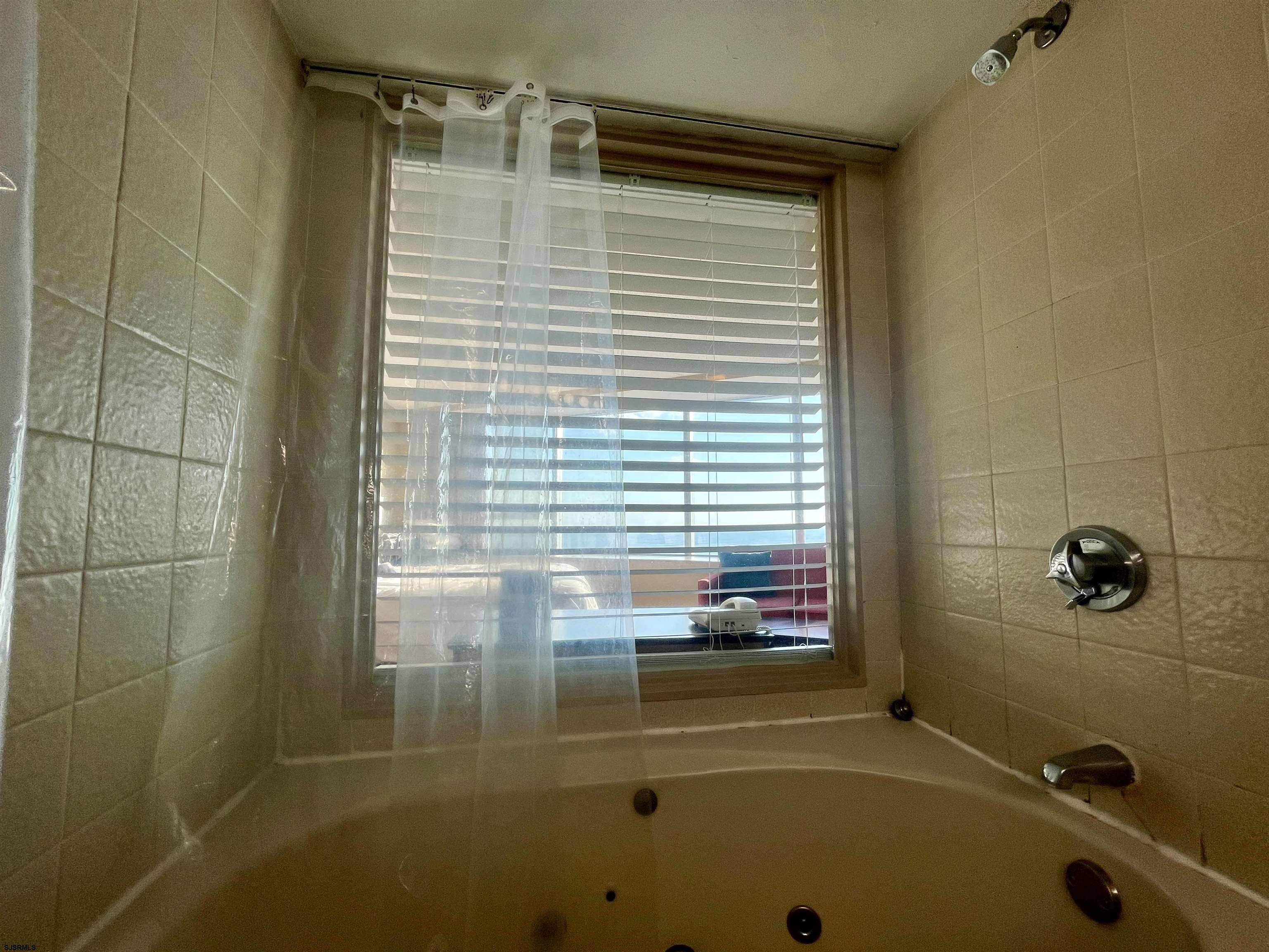 1515 Boardwalk Unit: 2207