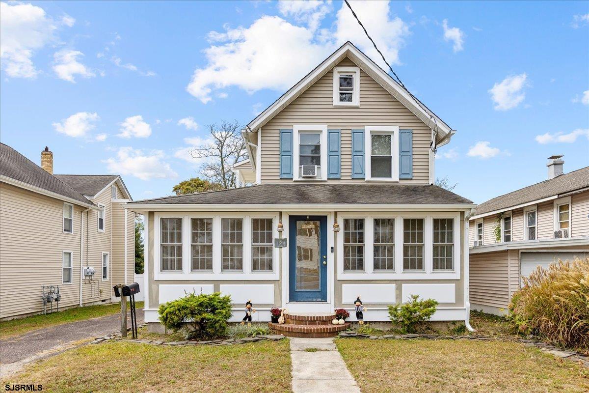 124 E Groveland Ave