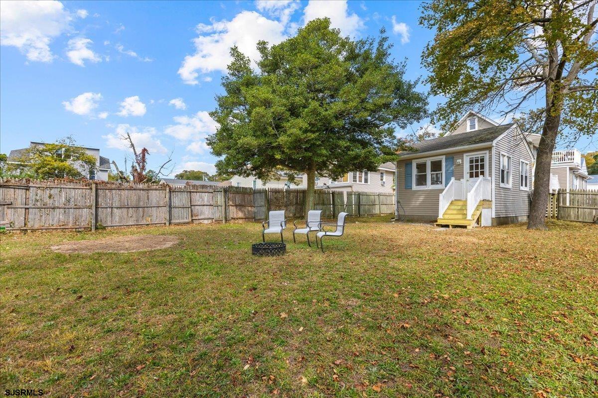 124 E Groveland Ave
