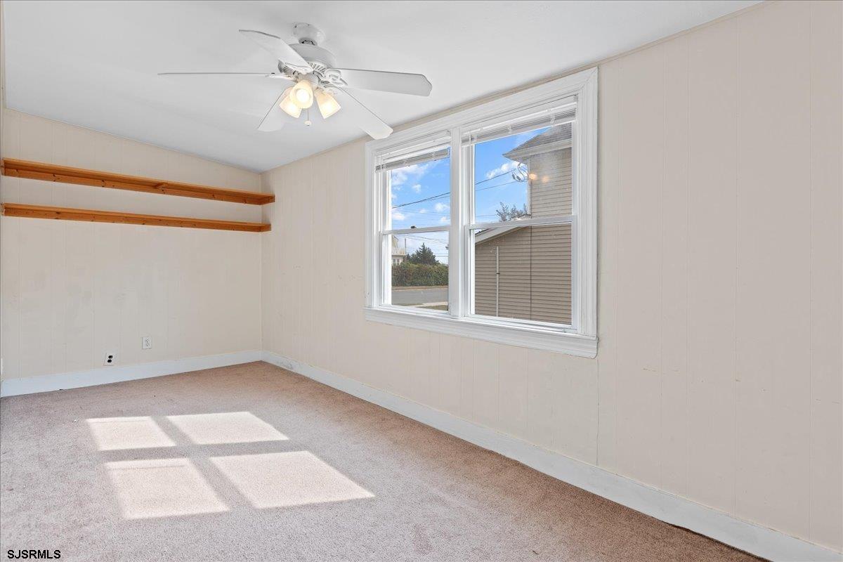 124 E Groveland Ave