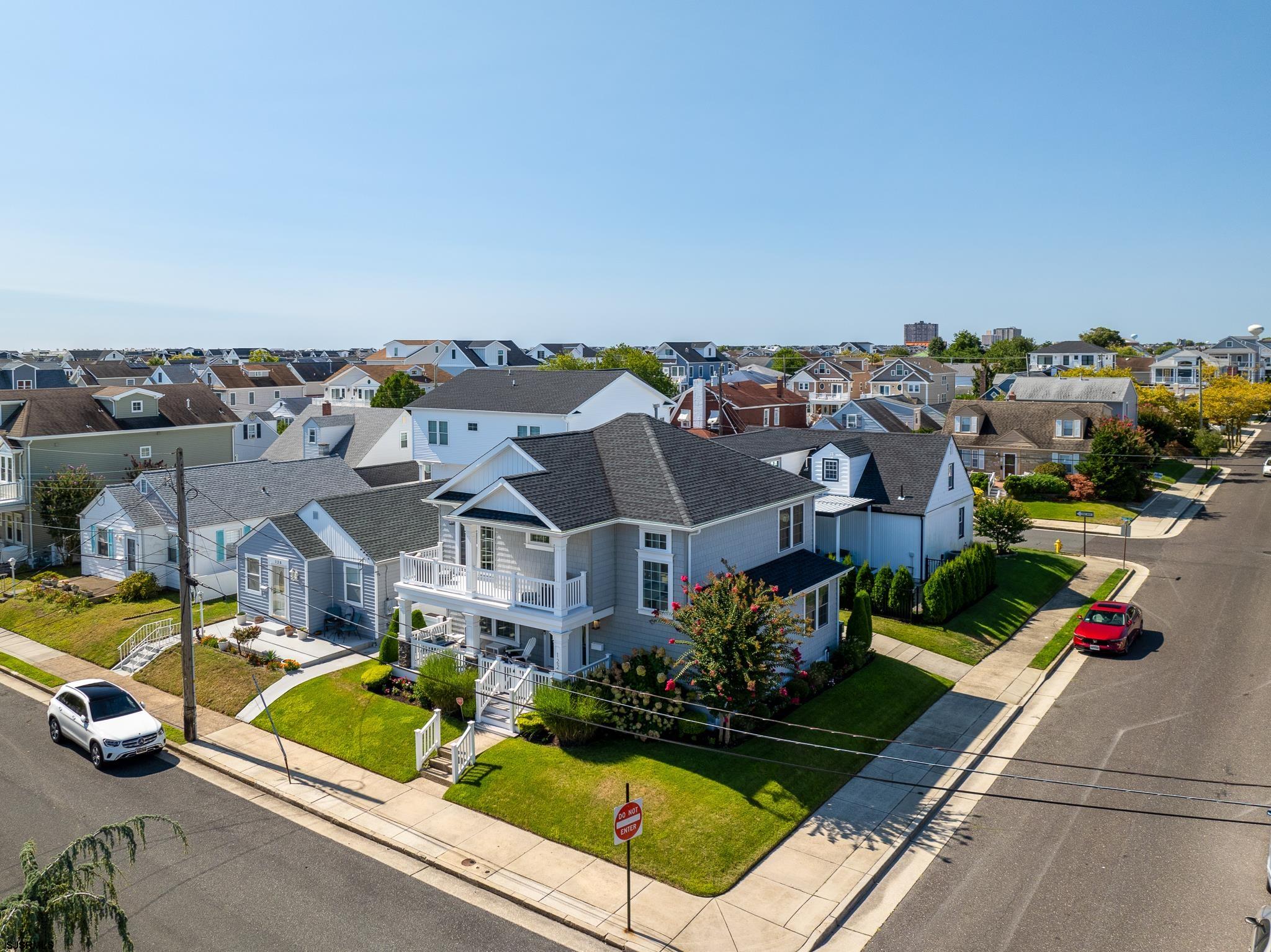 122 N Belmont Ave