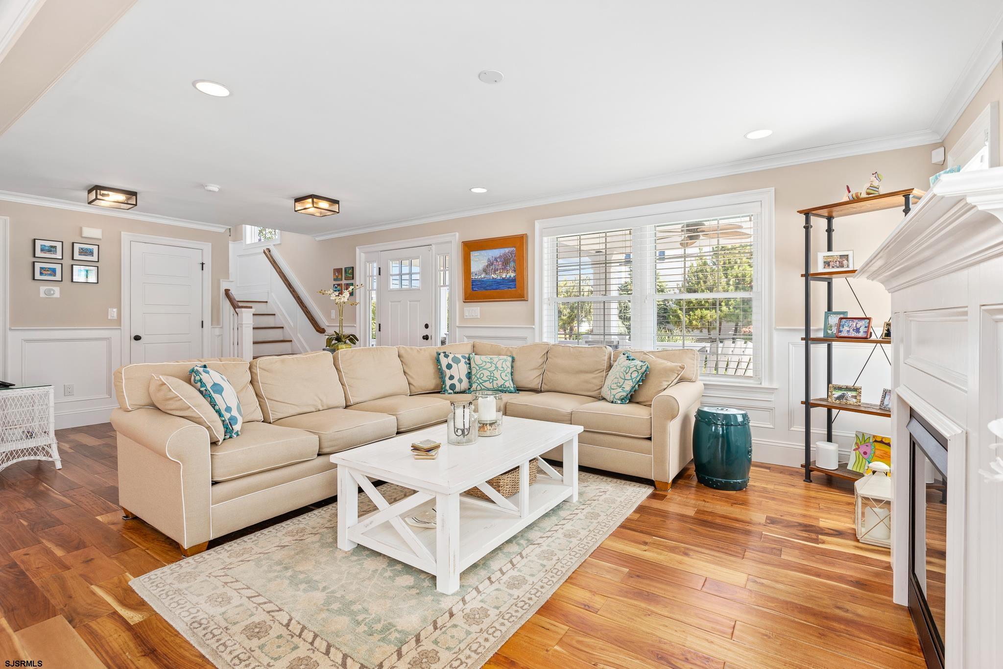 122 N Belmont Ave