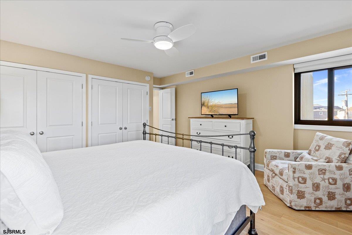 2700 Atlantic Ave Unit: 301