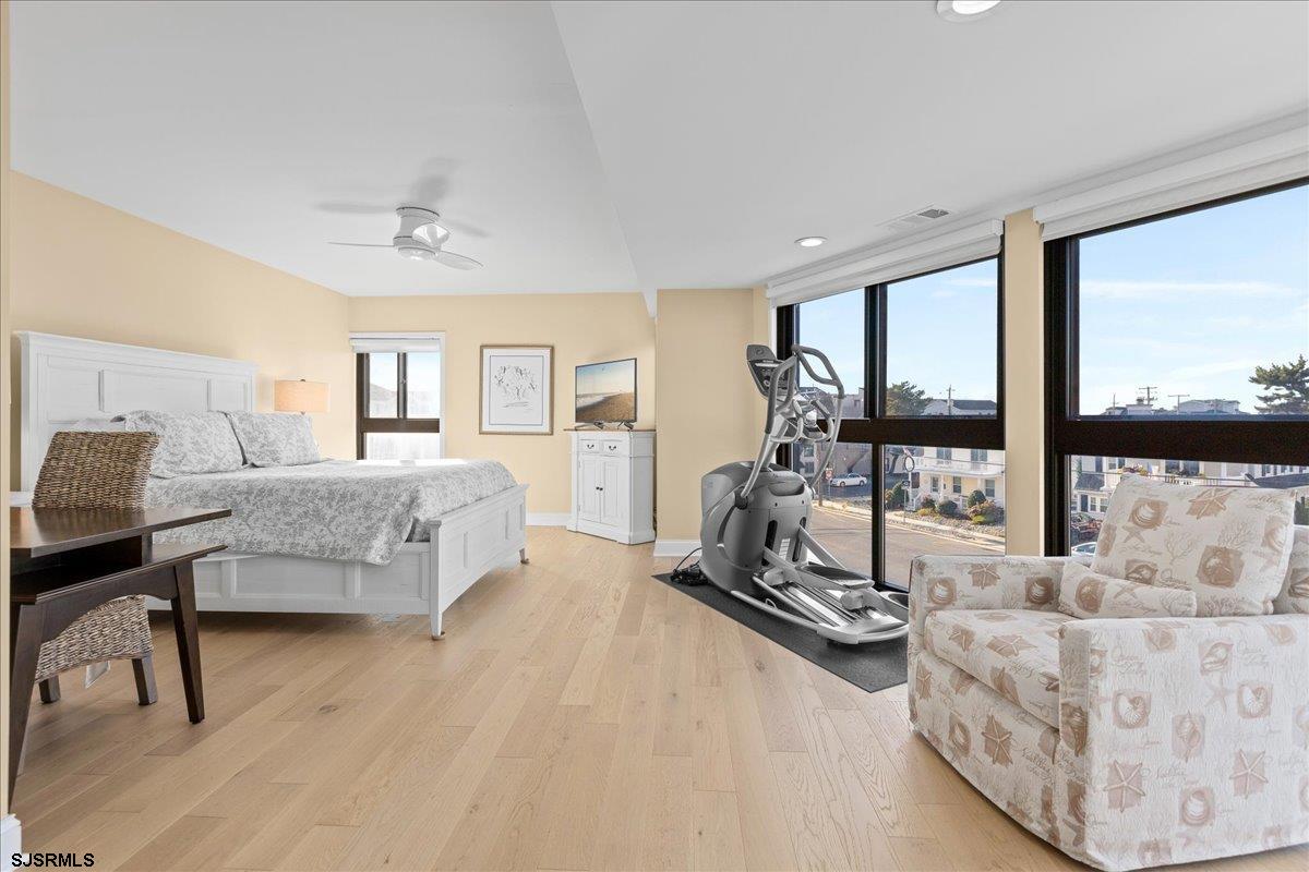 2700 Atlantic Ave Unit: 301