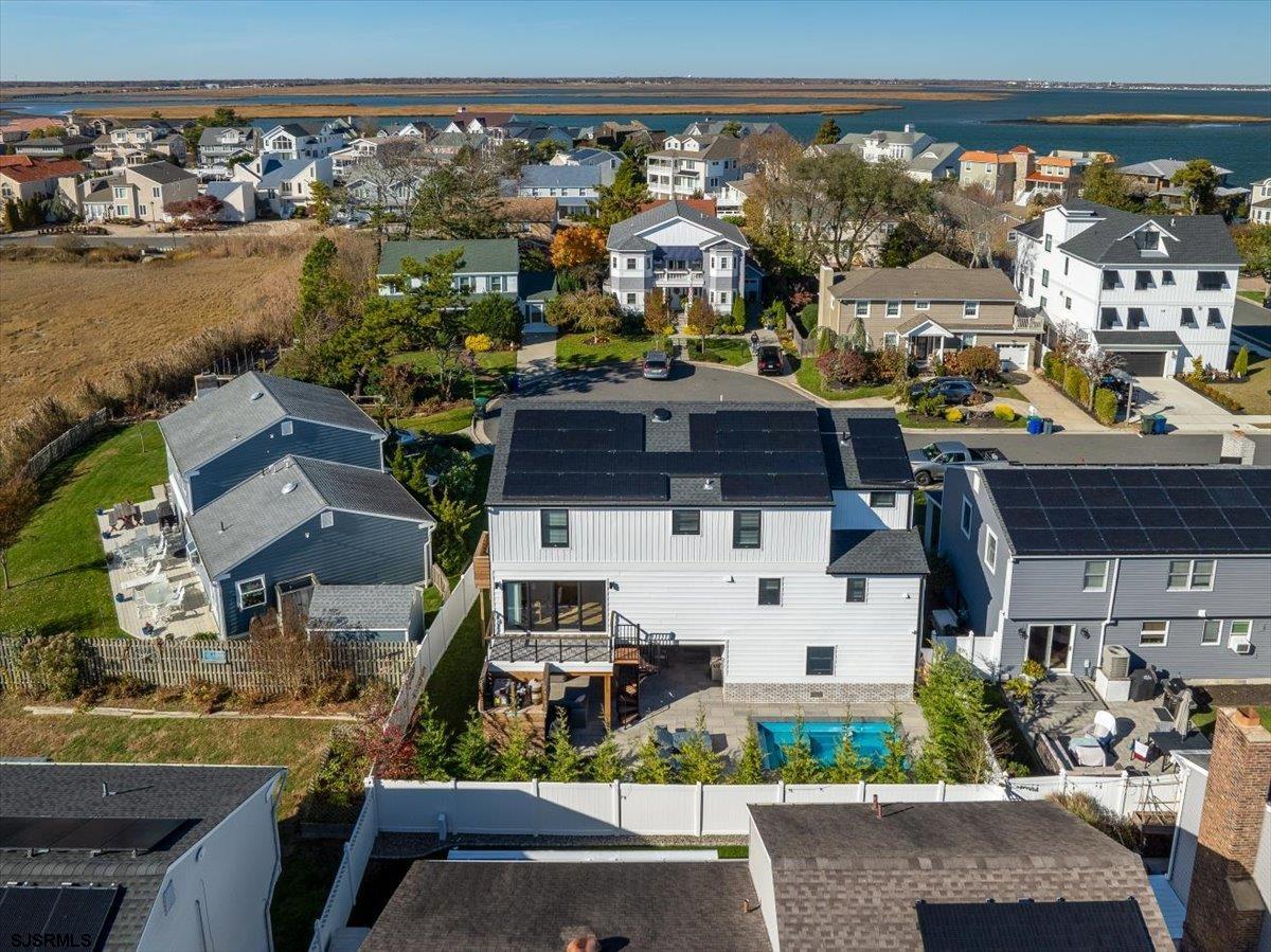 5 Bayshore Ct