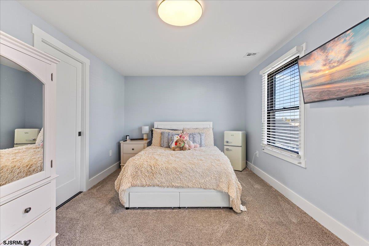 5 Bayshore Ct