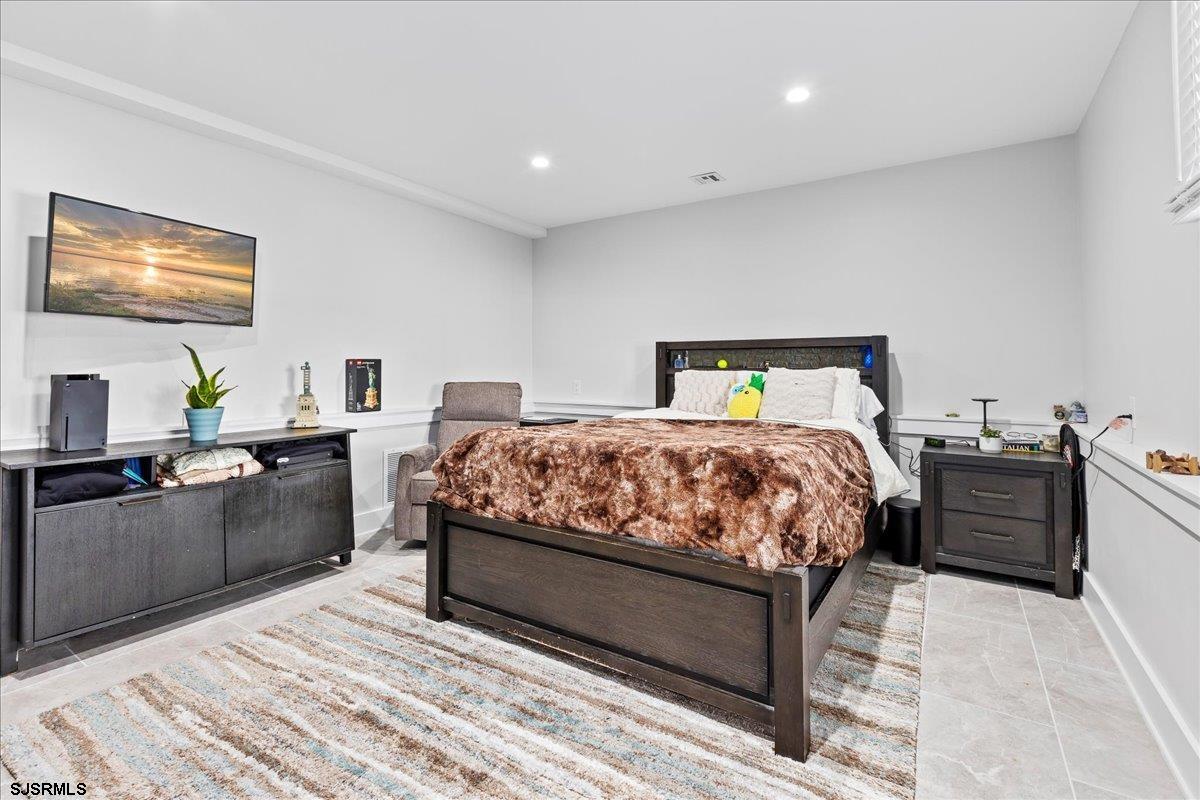 5 Bayshore Ct