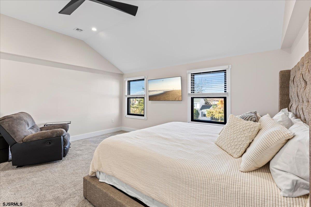 5 Bayshore Ct