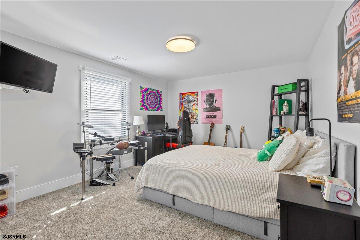 5 Bayshore Ct