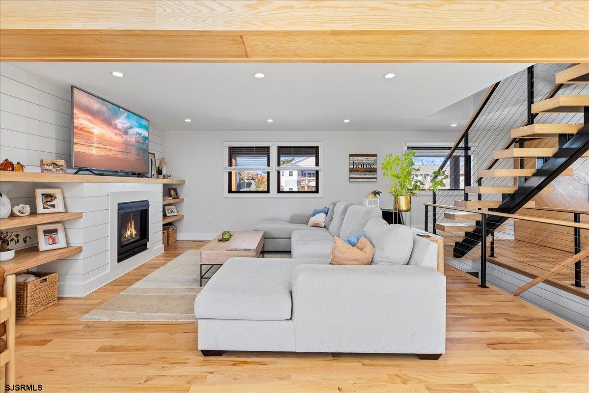 5 Bayshore Ct