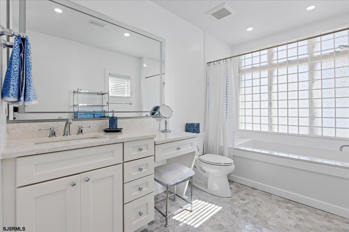 7701 Atlantic Ave Unit: 27A
