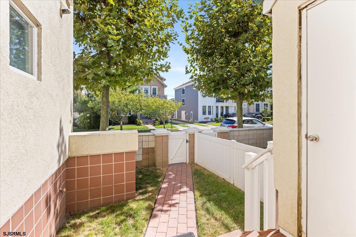 7701 Atlantic Ave Unit: 27A