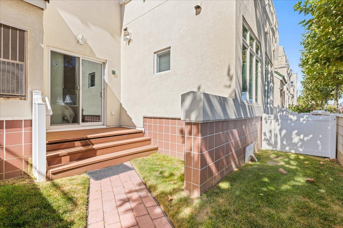 7701 Atlantic Ave Unit: 27A