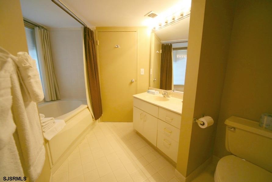 1515 Boardwalk Unit: 2606