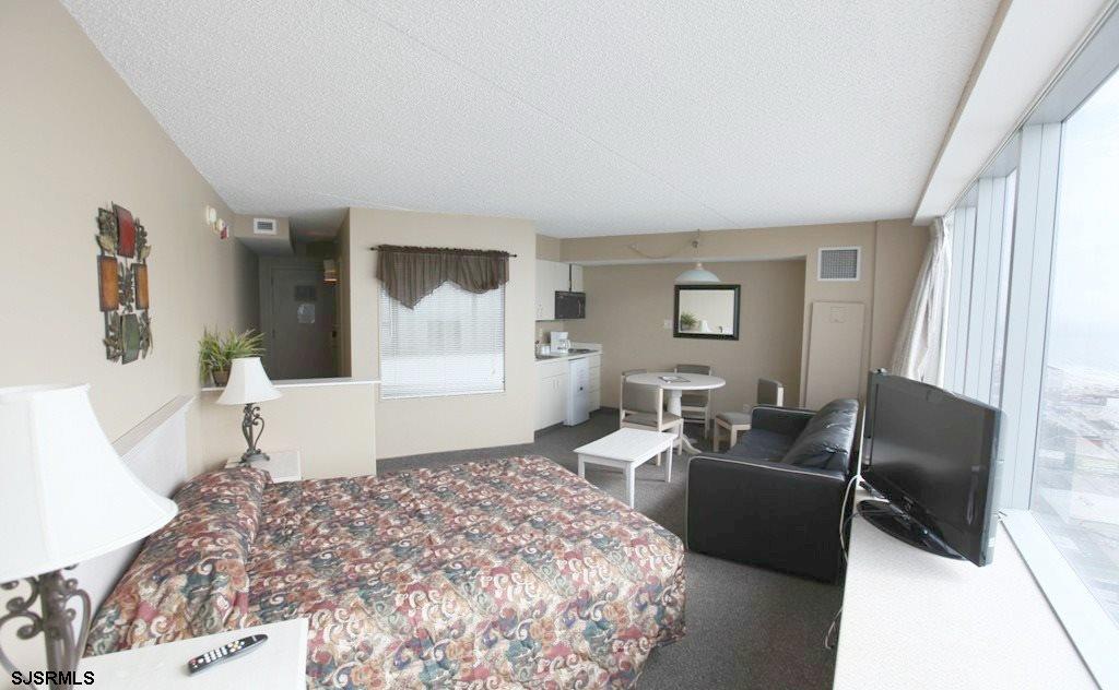 1515 Boardwalk Unit: 2606
