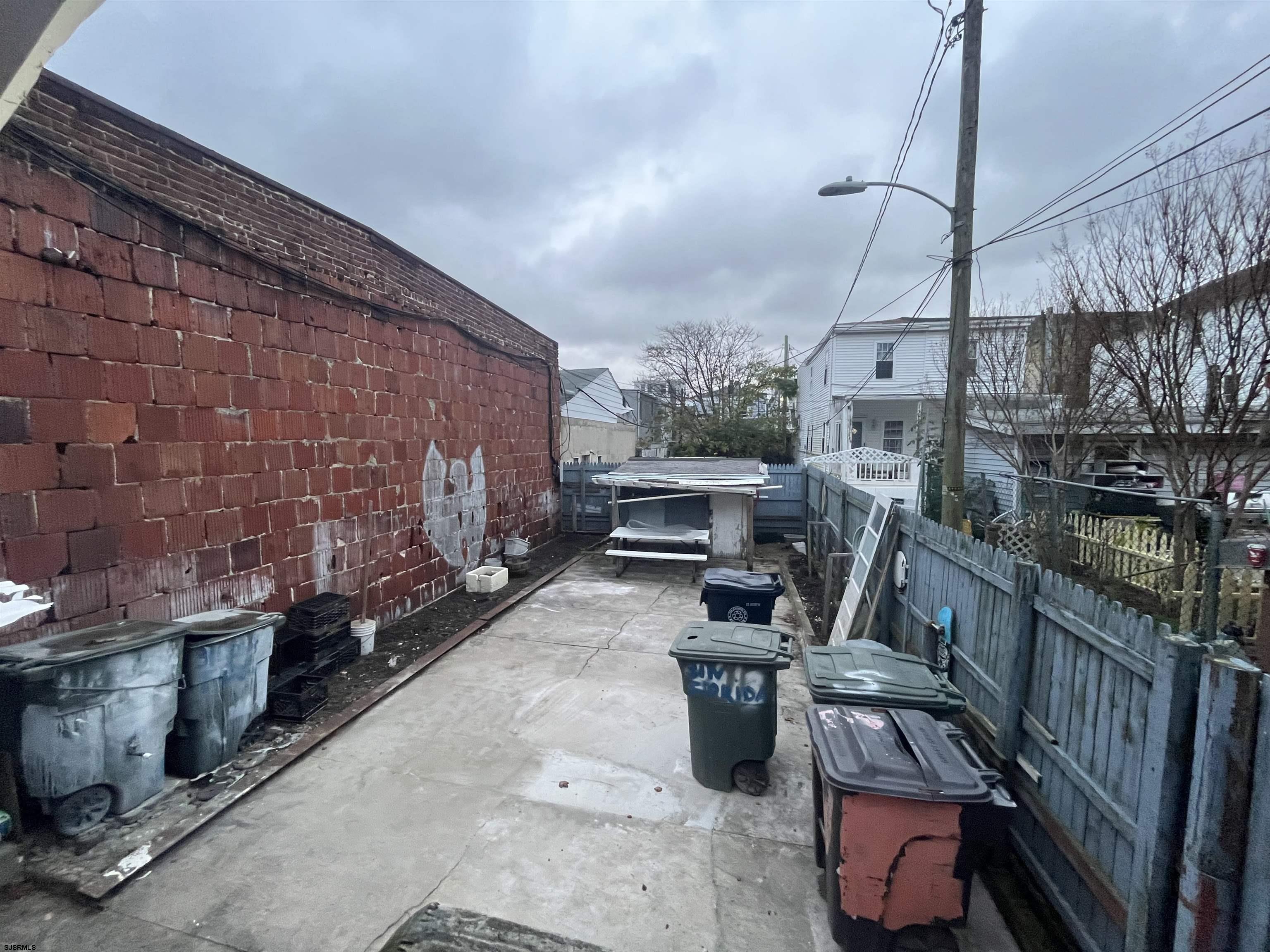 31 N Florida Ave
