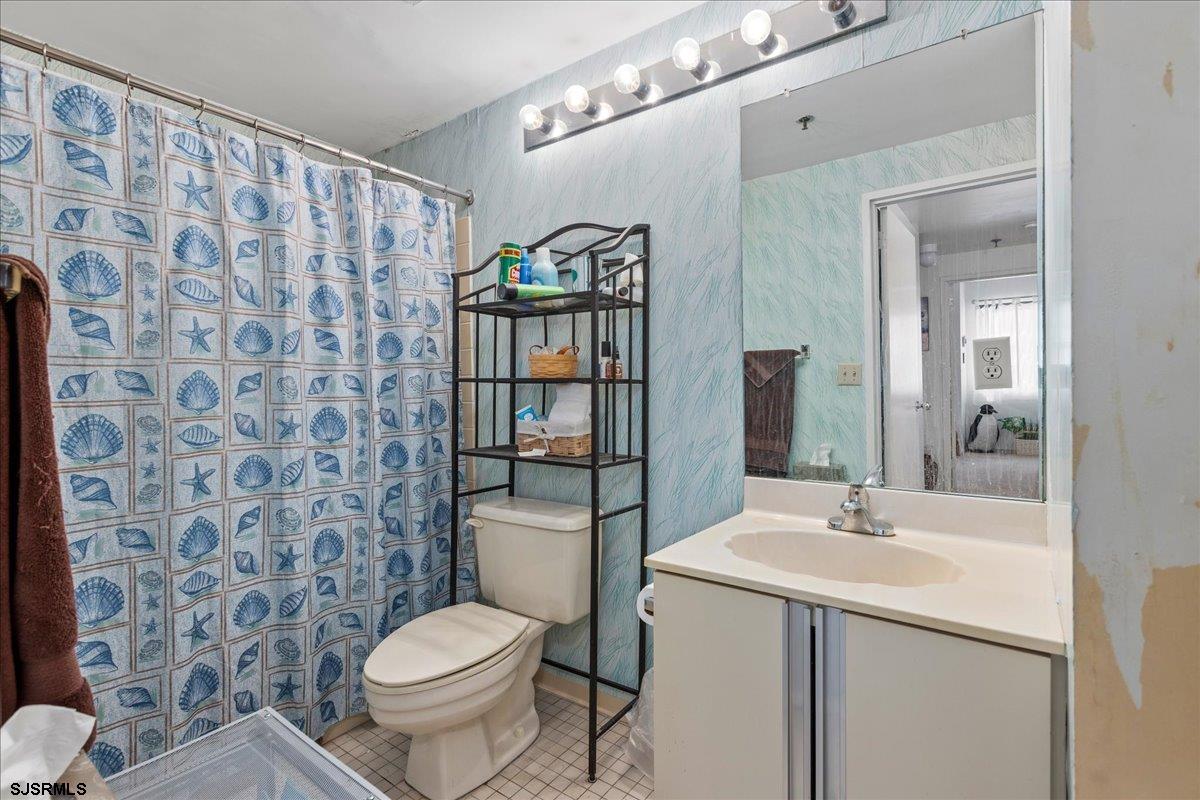 3101 Boardwalk Unit: 2702-2