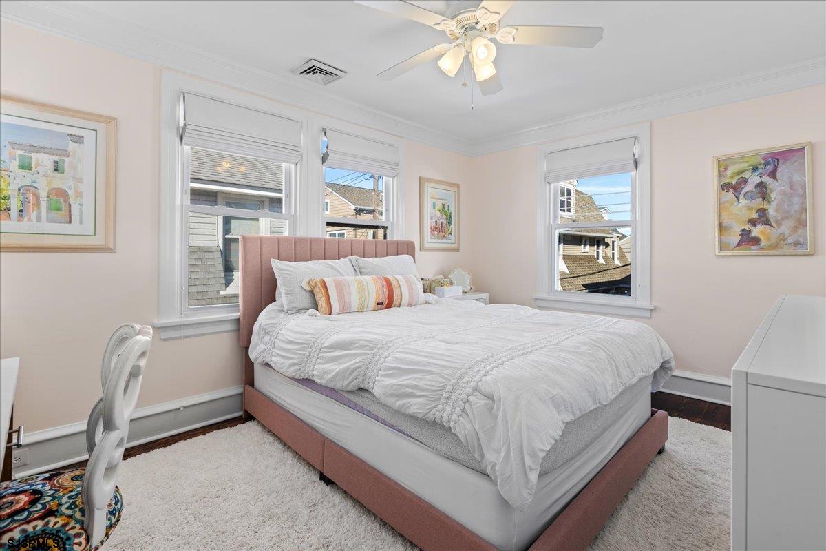 7 N Jasper Ave