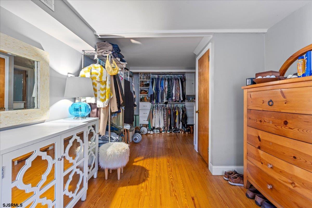 300 Wesley Ave