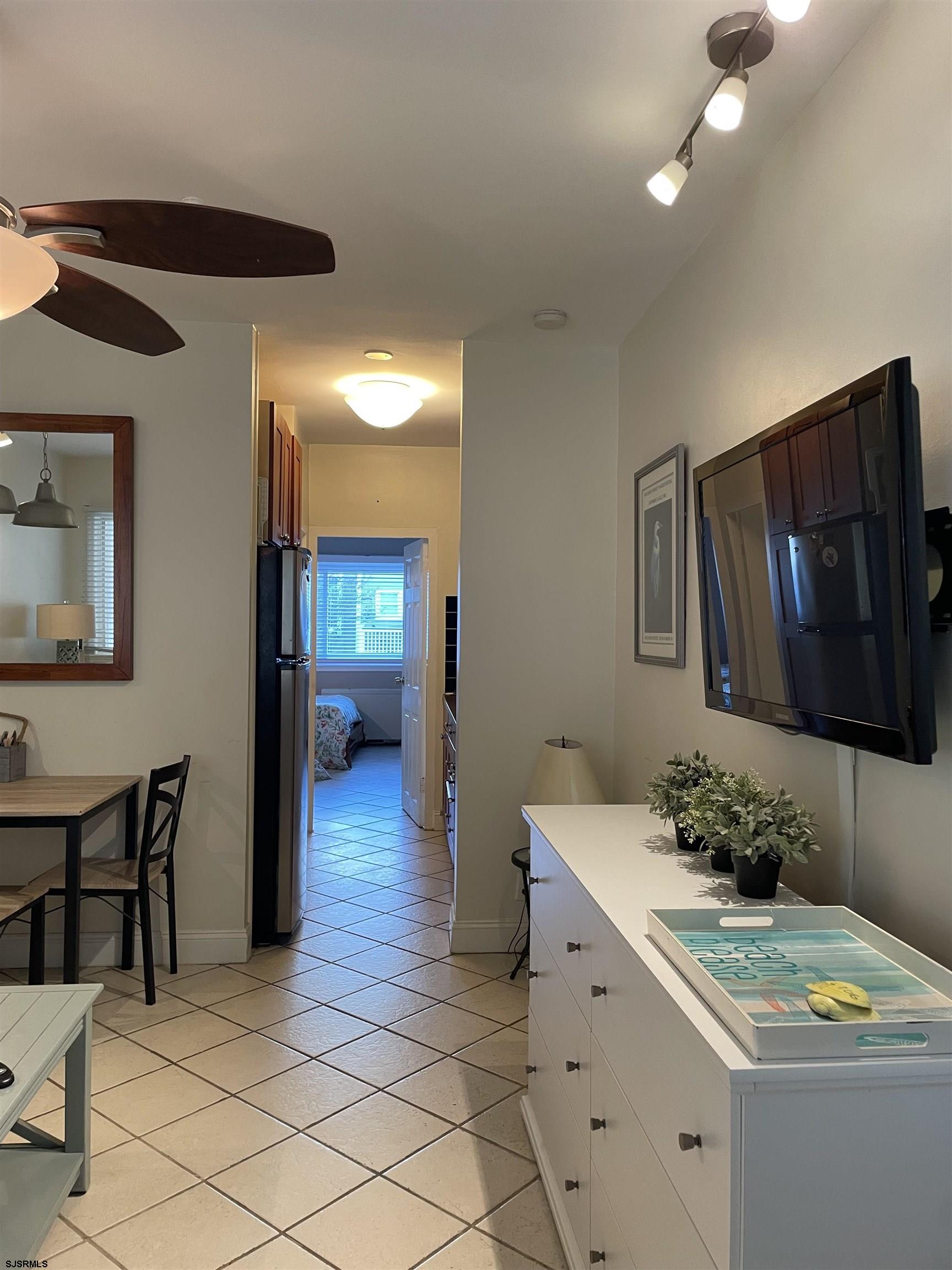 6100 Boardwalk Unit: 106