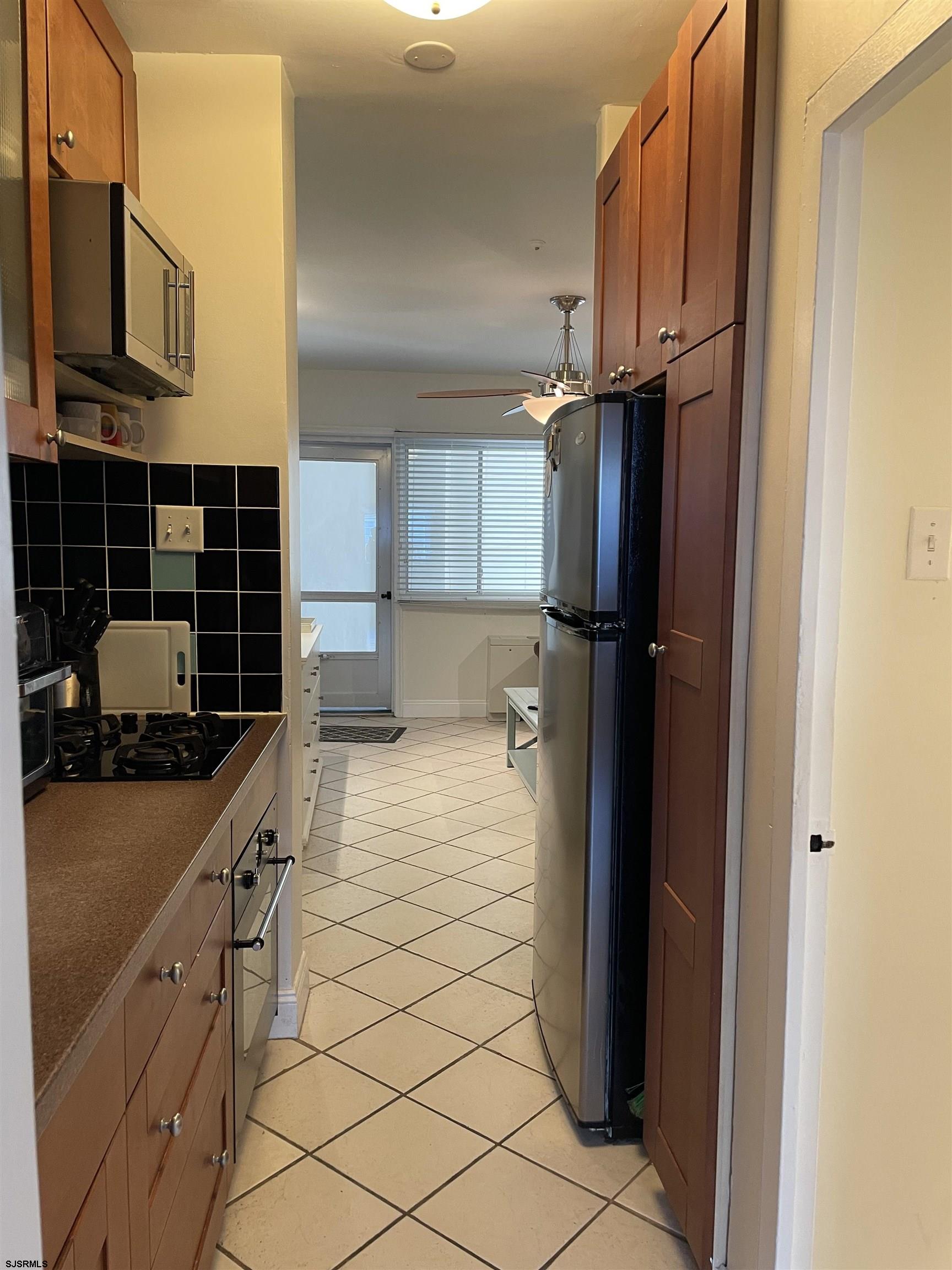 6100 Boardwalk Unit: 106