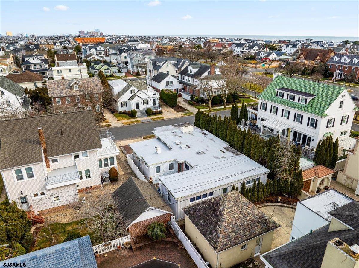 2 N Pembroke Ave