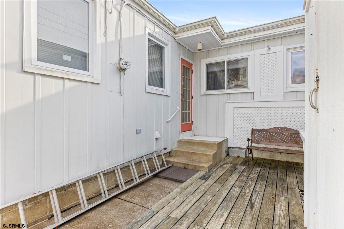 2 N Pembroke Ave
