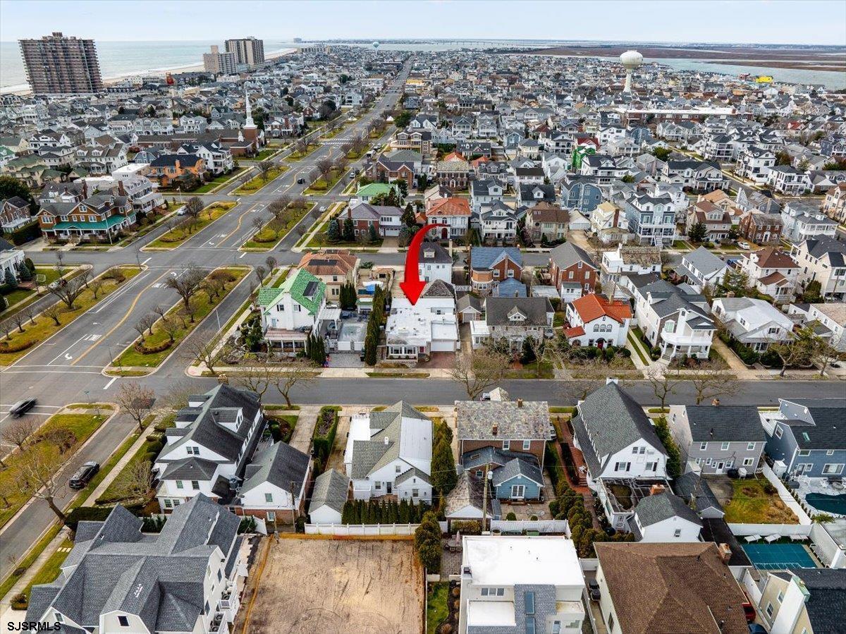 2 N Pembroke Ave