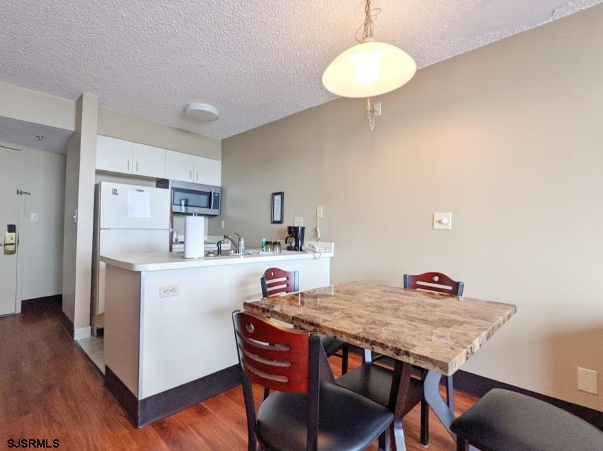 1515 Boardwalk Unit: 1003