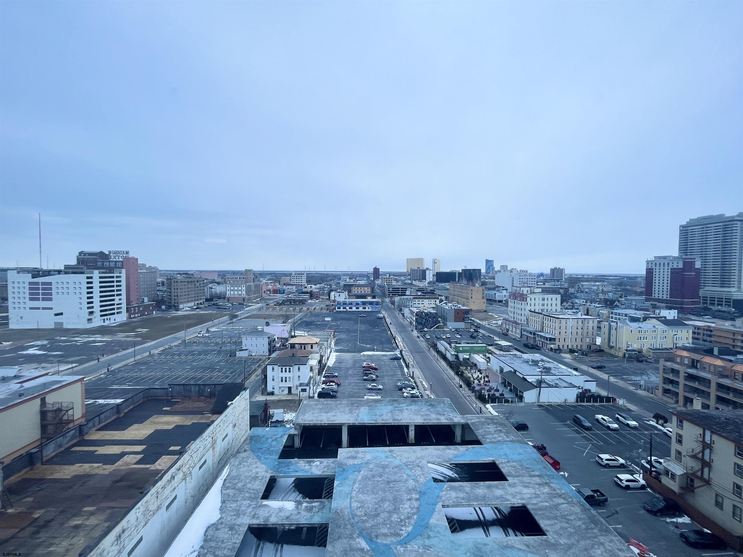 1515 Boardwalk Unit: 1211