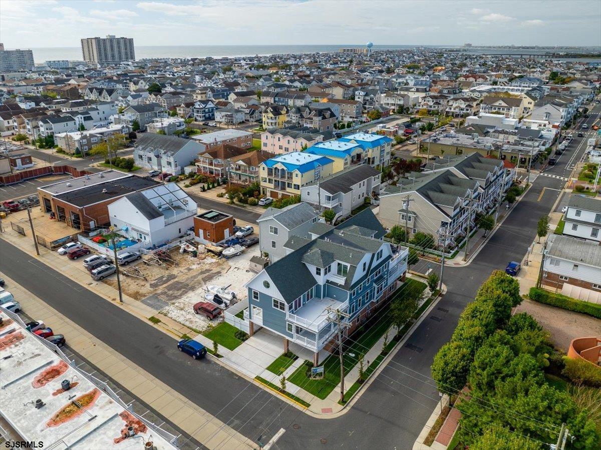222 N Benson Ave