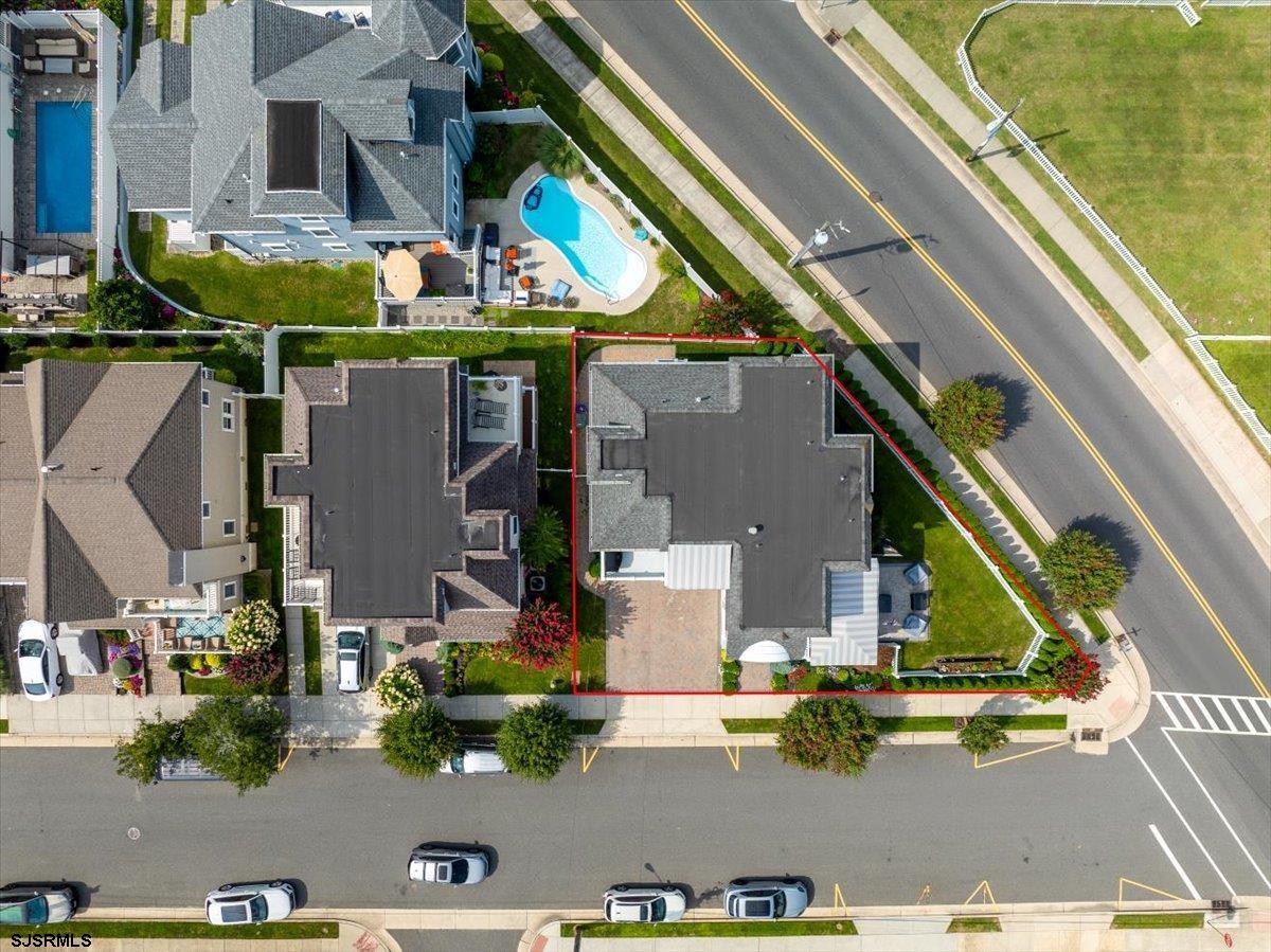 2 S 30th Ave