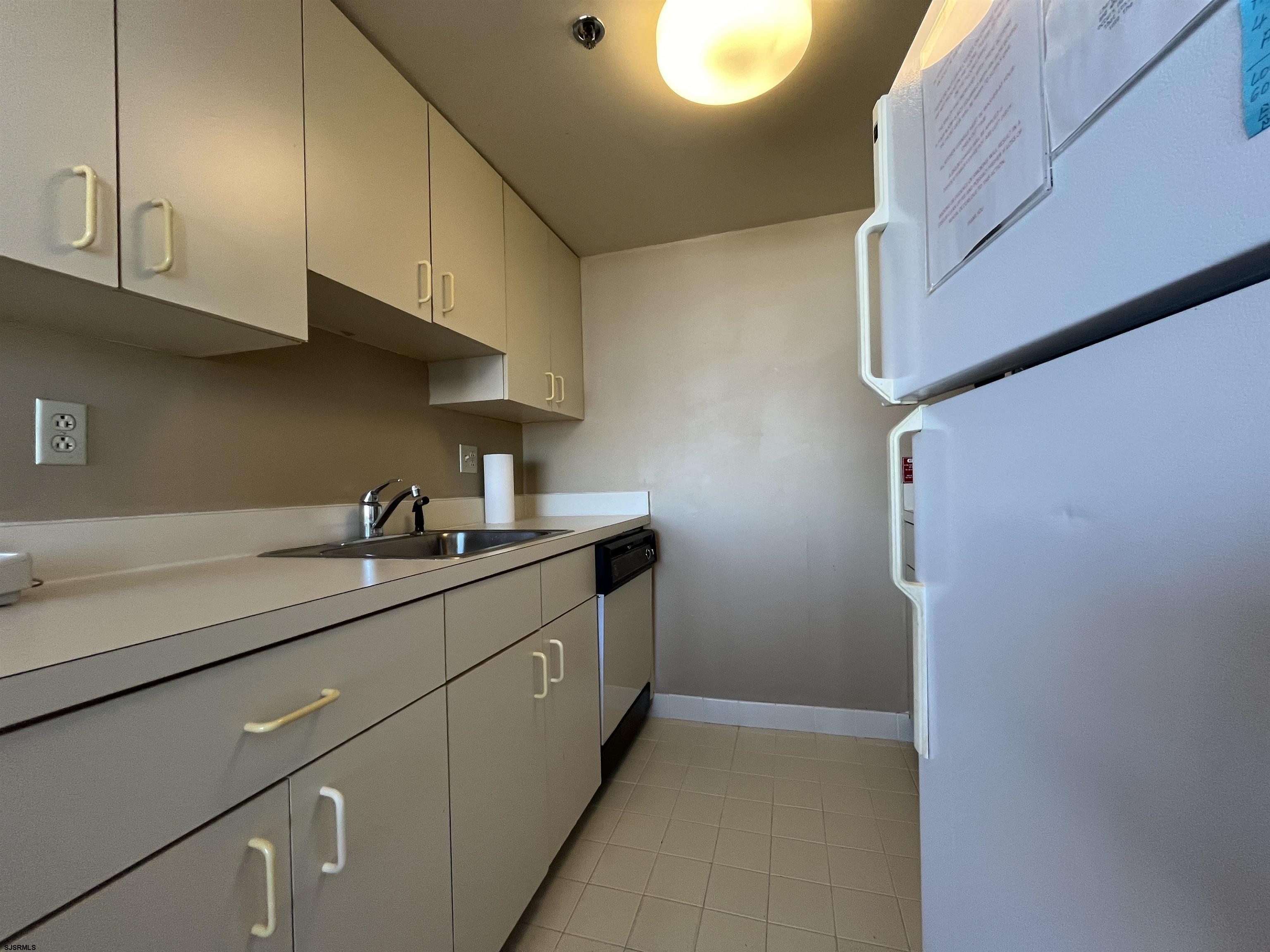 1515 Boardwalk Unit: 1711