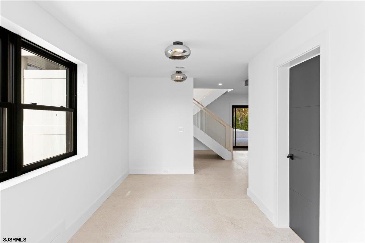2 Dolphin Dr