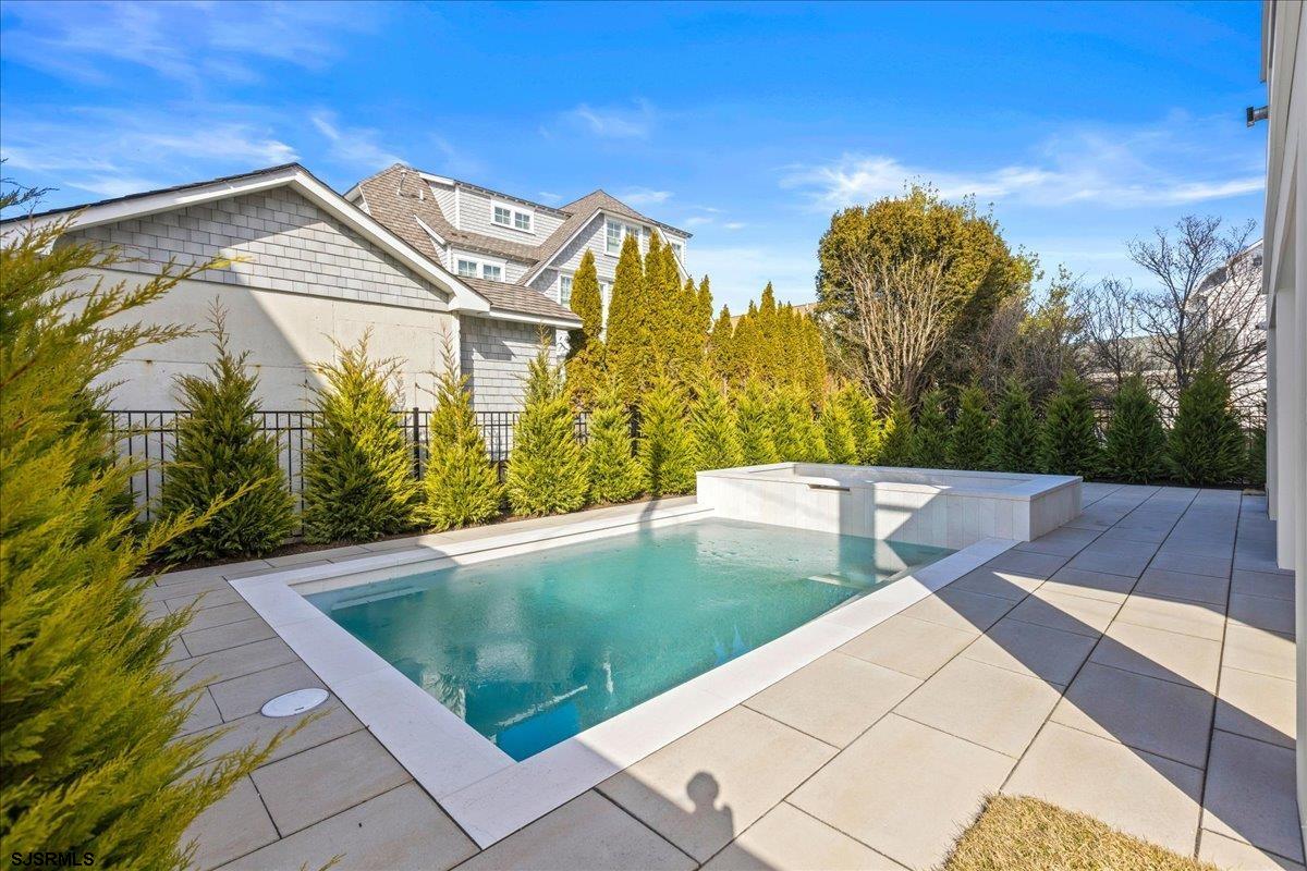 2 Dolphin Dr