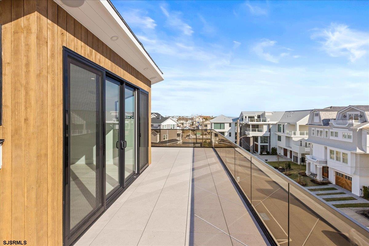 2 Dolphin Dr