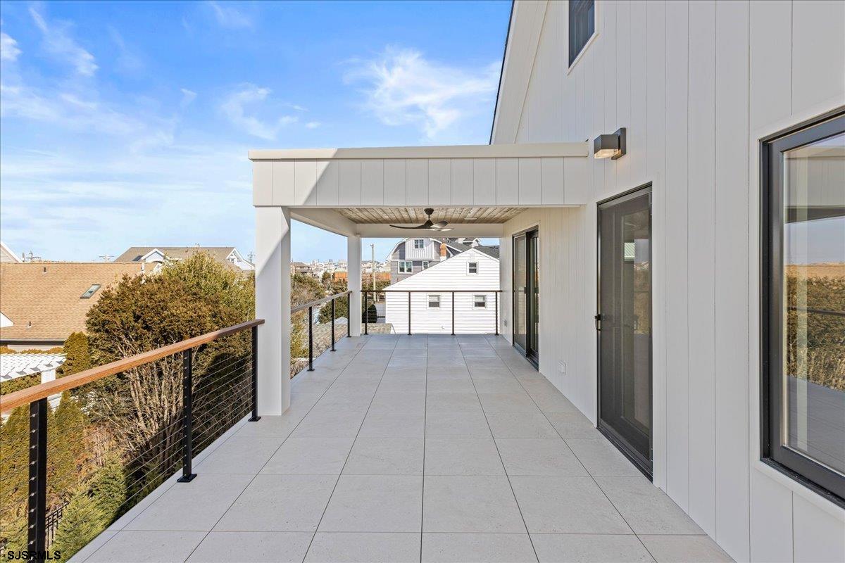 2 Dolphin Dr