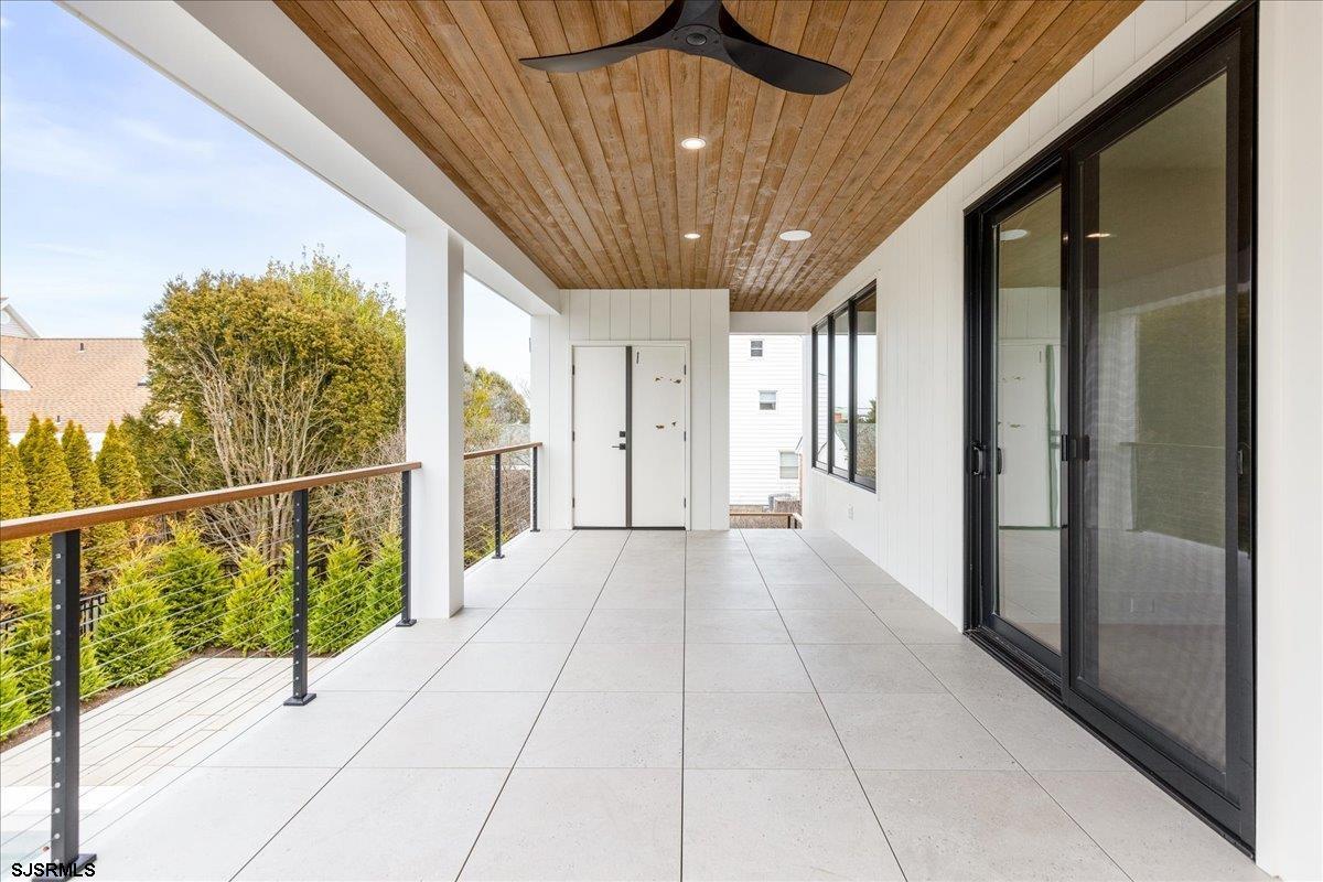 2 Dolphin Dr