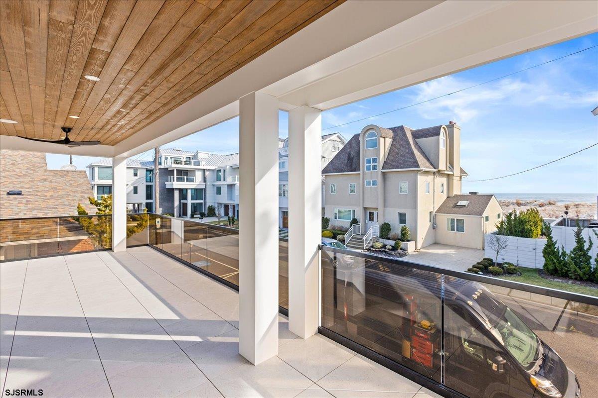2 Dolphin Dr