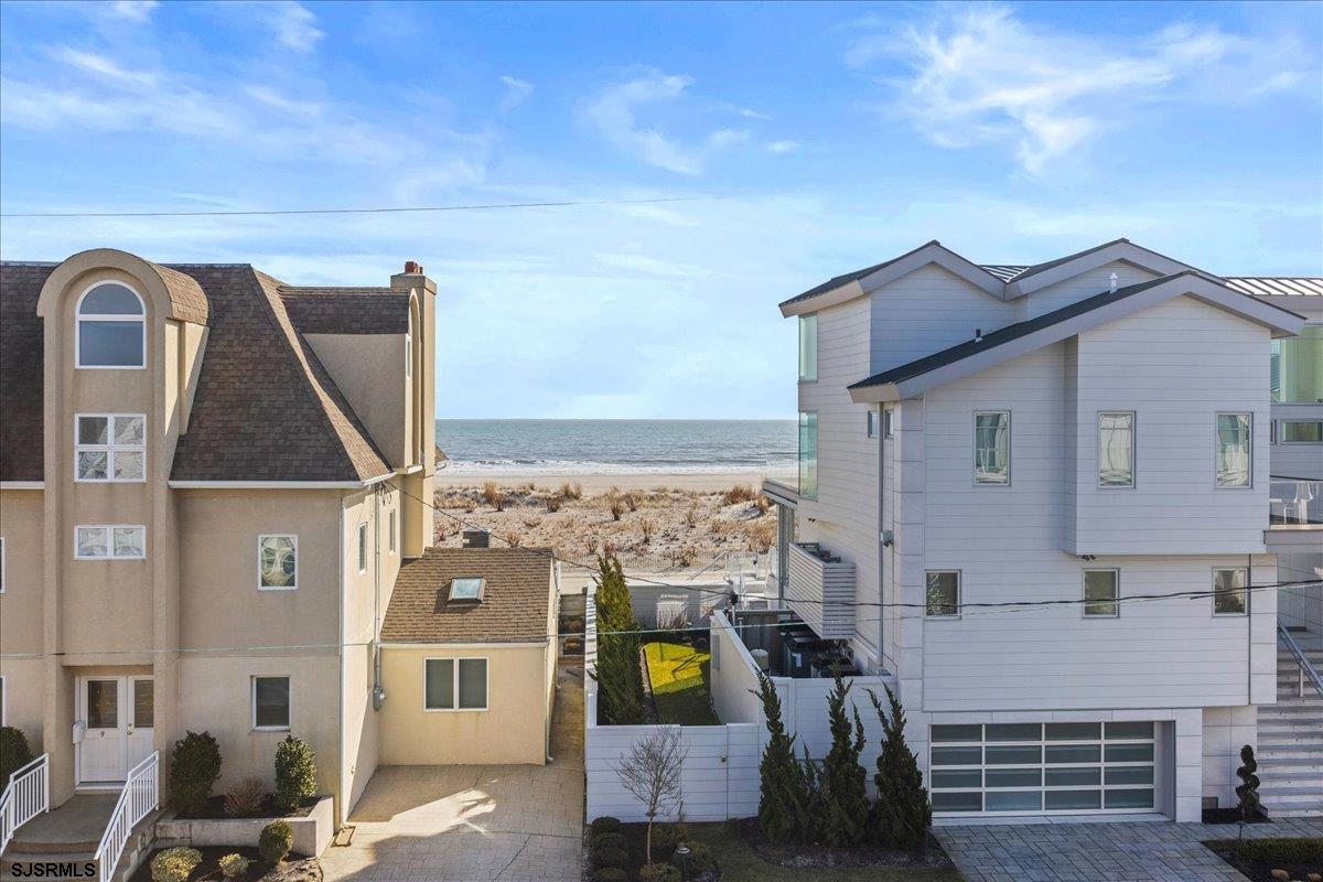 2 Dolphin Dr
