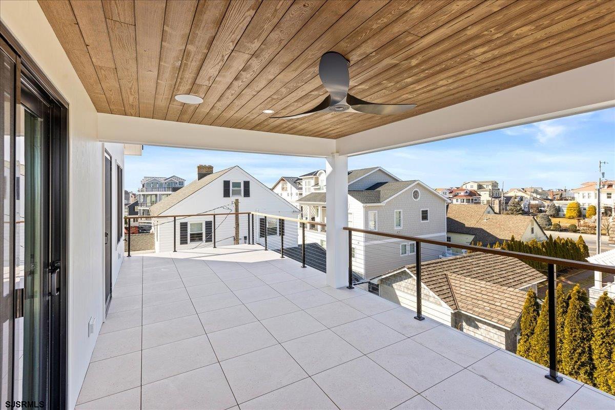 2 Dolphin Dr
