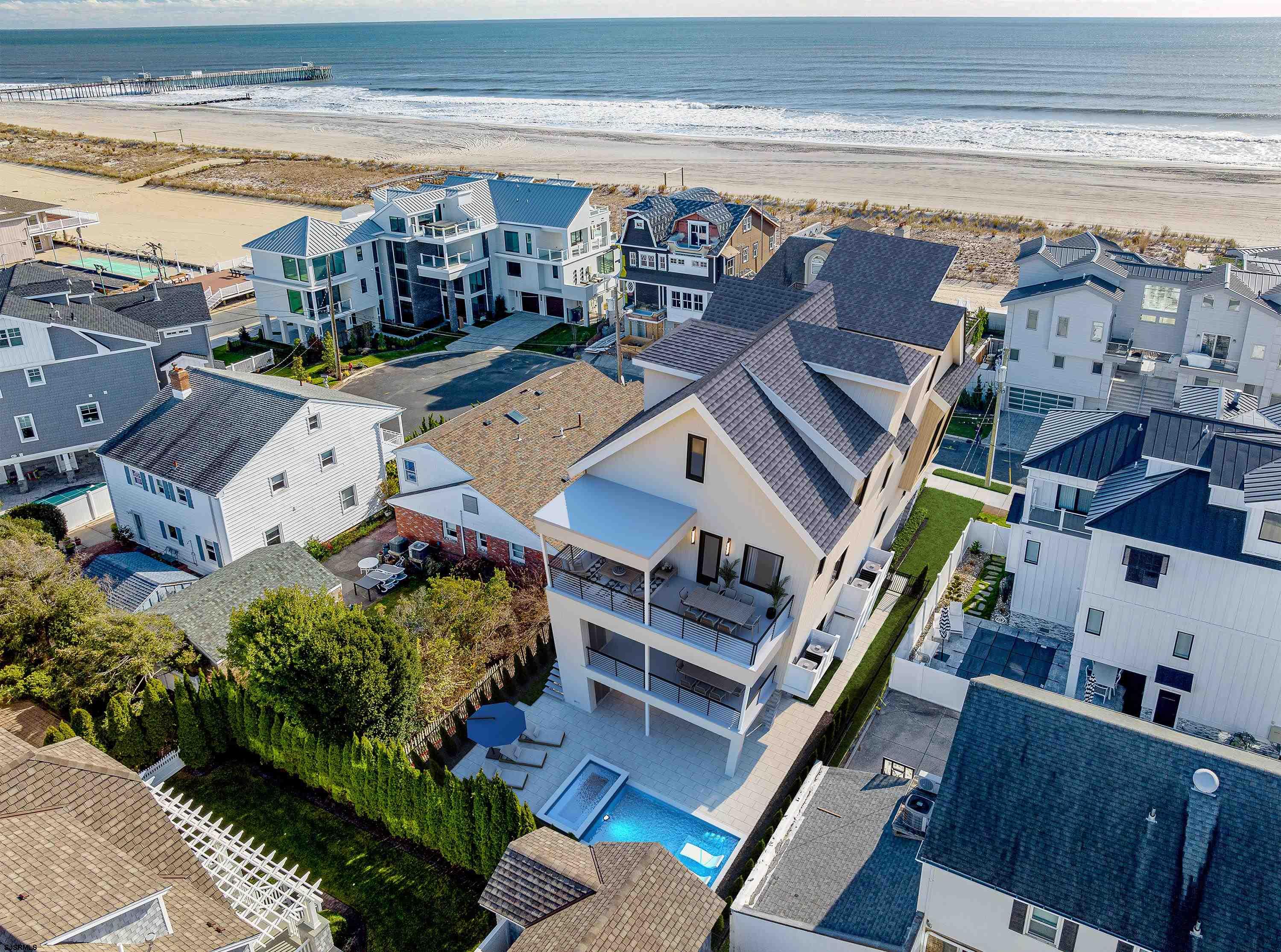 2 Dolphin Dr