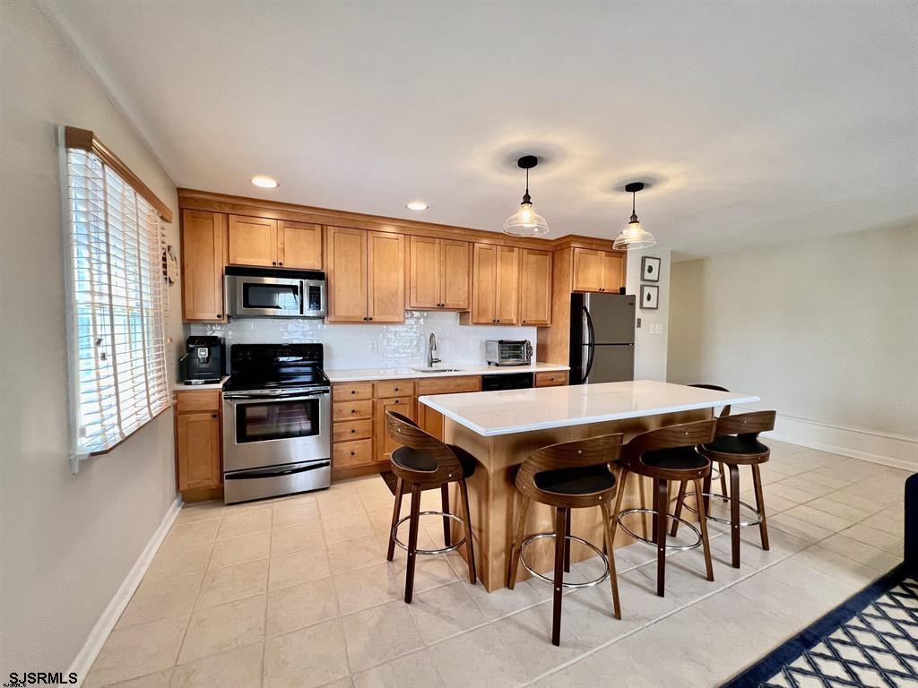 7811 Atlantic Ave Unit: 3