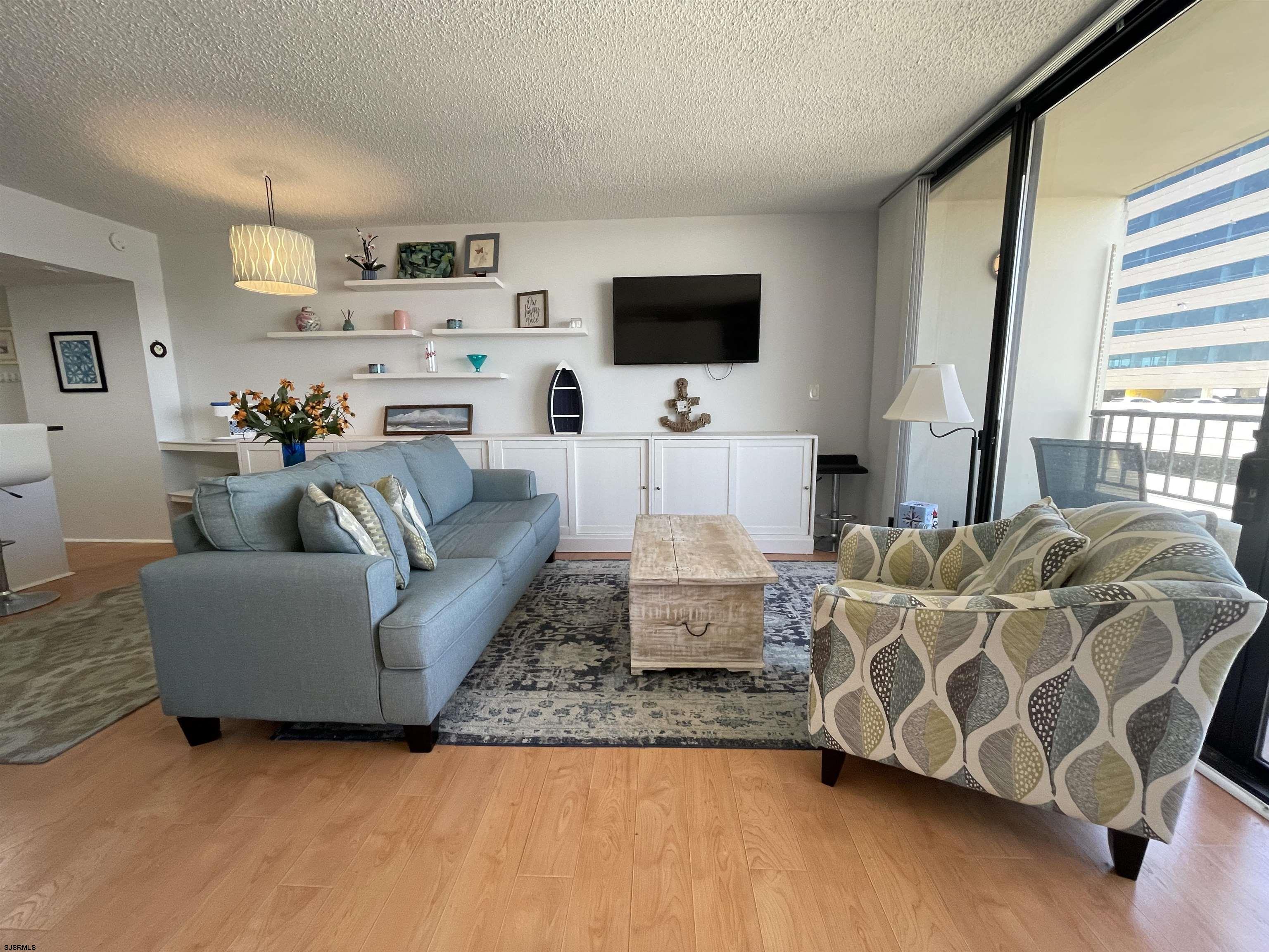 3851 Boardwalk Ave Unit: 905